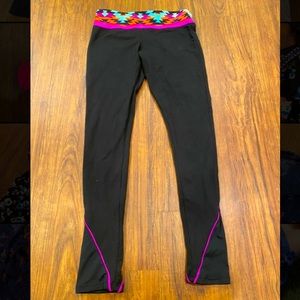 california kisses leggings! barely worn!